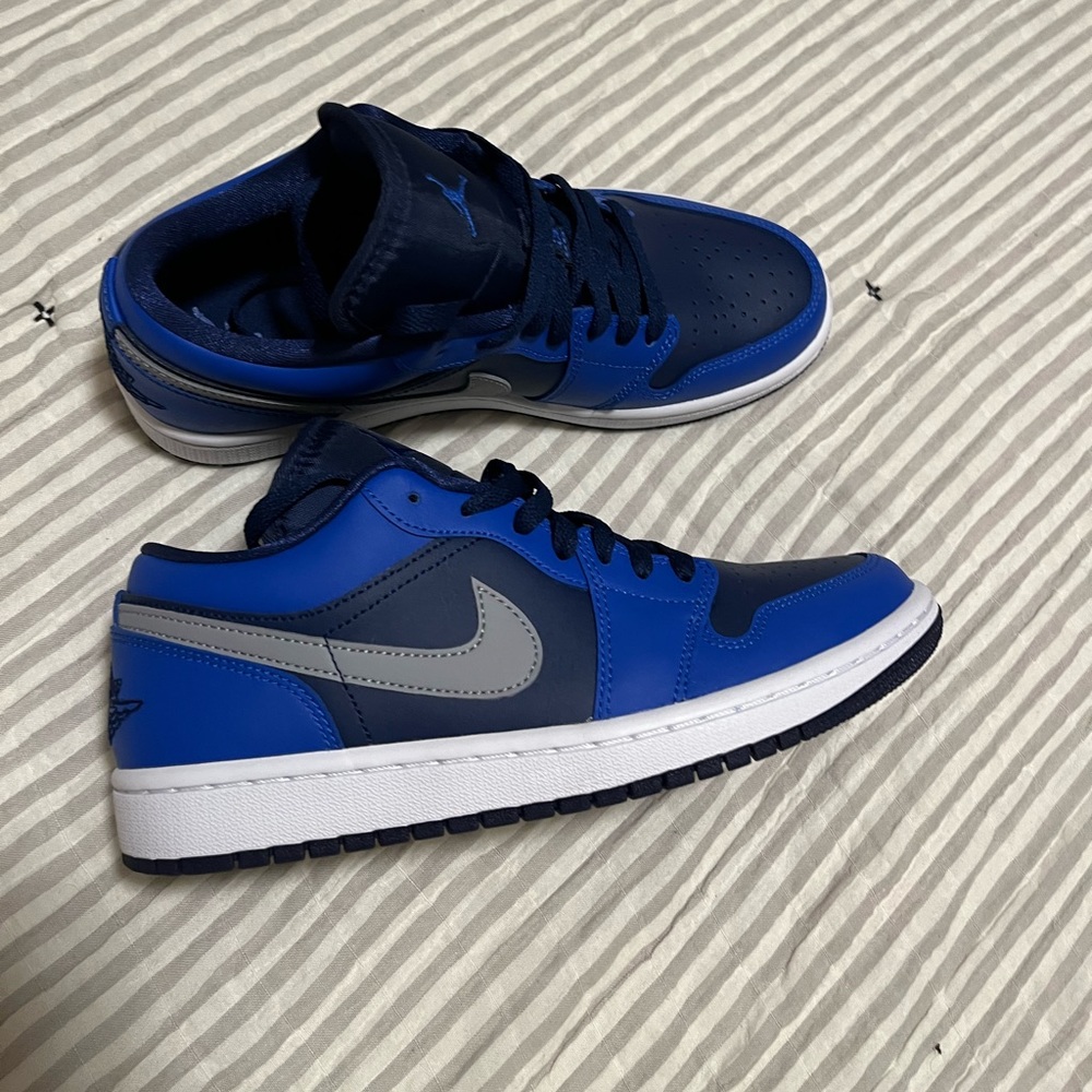 Air Jordan retro 1. AUTHENTIC